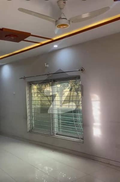 10 MARLA CORNR HOUSE FOR RENT IN DHA ISLAMABAD