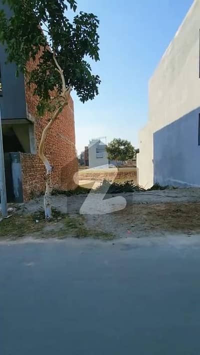 5 Marla plot for sale on cesh