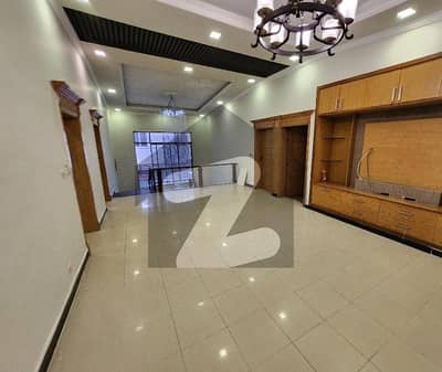 Newly Renovated Beautiful 6 Bedroom House