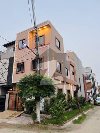 پاک عرب ہاؤسنگ سوسائٹی لاہور میں 3 کمروں کا 3 مرلہ مکان 1.25 کروڑ میں برائے فروخت۔