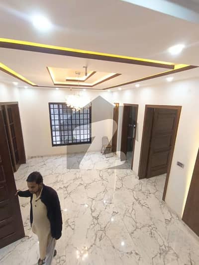 ڈی ایچ اے 11 رہبر لاہور میں 2 کمروں کا 8 مرلہ زیریں پورشن 65.0 ہزار میں کرایہ پر دستیاب ہے۔ ڈی ایچ اے 11 رہبر لاہور میں 2 کمروں کا 8 مرلہ زیریں پورشن 65.0 ہزار میں کرایہ پر دستیاب ہے۔