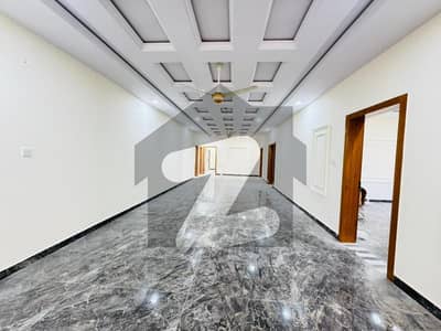 جی ۔ 15 اسلام آباد میں 11 کمروں کا 2 کنال مکان 8.0 لاکھ میں کرایہ پر دستیاب ہے۔