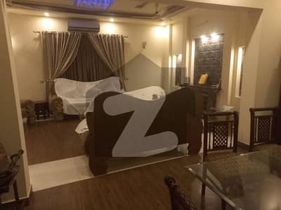 1 Kanal Houses Available For Rent.