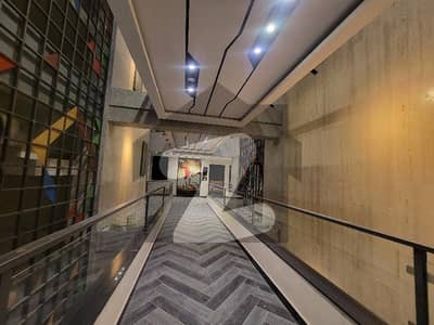 بہادر آباد گلشنِ اقبال ٹاؤن,کراچی میں 4 مرلہ دفتر 3.74 کروڑ میں برائے فروخت۔