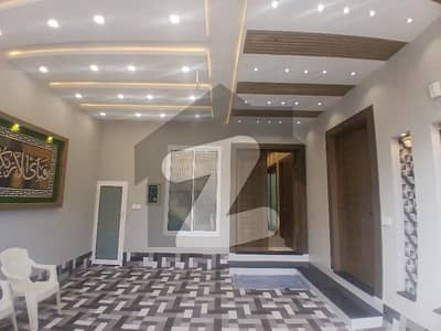 ایڈن ویلی فیصل آباد میں 4 کمروں کا 5 مرلہ مکان 2.7 کروڑ میں برائے فروخت۔