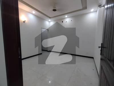 Upper Portion For Rent In Cavalry Extension Beautiful Location Near To St#6 Storeroom.