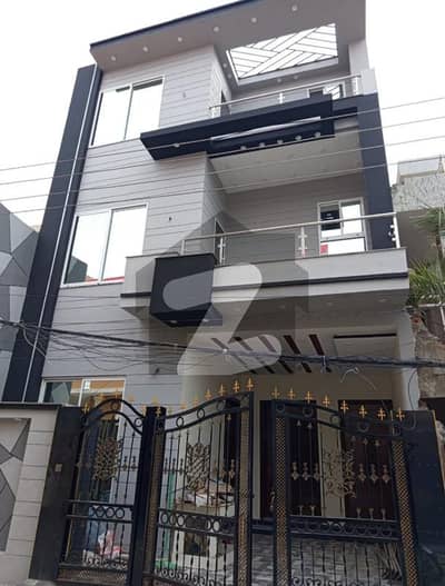 کیولری گراؤنڈ لاہور میں 3 کمروں کا 5 مرلہ مکان 3.0 کروڑ میں برائے فروخت۔