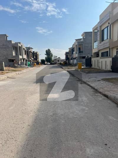 بحریہ ٹاؤن فیز 8 ۔ بلاک ایم بحریہ ٹاؤن فیز 8,بحریہ ٹاؤن راولپنڈی,راولپنڈی میں 5 مرلہ رہائشی پلاٹ 72.0 لاکھ میں برائے فروخت۔