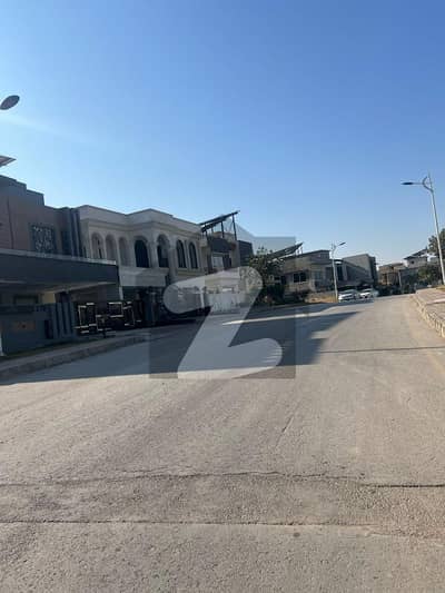 بحریہ گرینز۔ اوورسیز انکلیو - سیکٹر 5 بحریہ گرینز۔ اوورسیز انکلیو,بحریہ ٹاؤن فیز 8,بحریہ ٹاؤن راولپنڈی,راولپنڈی میں 1 کنال رہائشی پلاٹ 2.05 کروڑ میں برائے فروخت۔