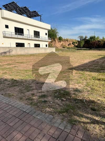 بحریہ ٹاؤن فیز 7 بحریہ ٹاؤن راولپنڈی,راولپنڈی میں 1 کنال رہائشی پلاٹ 2.45 کروڑ میں برائے فروخت۔