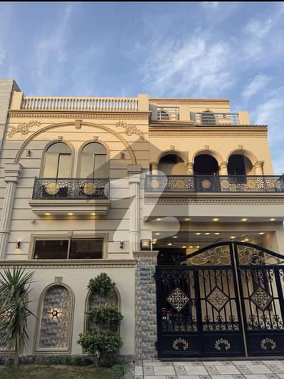 سٹی ہاؤسنگ سکیم جہلم میں 4 کمروں کا 7 مرلہ مکان 2.65 کروڑ میں برائے فروخت۔