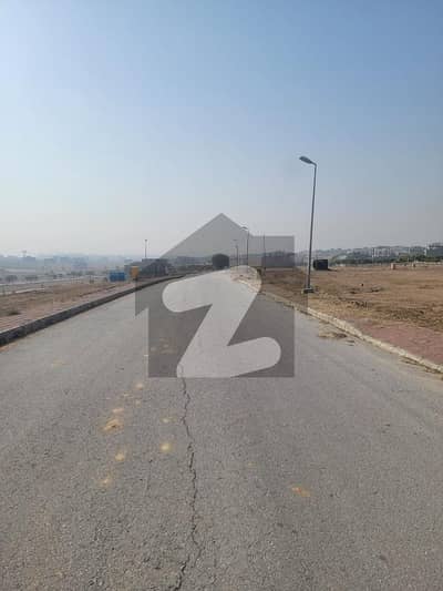 بحریہ ٹاؤن فیز 8 ۔ سیکٹر ایف - 2 بحریہ ٹاؤن فیز 8,بحریہ ٹاؤن راولپنڈی,راولپنڈی میں 10 مرلہ رہائشی پلاٹ 85.0 لاکھ میں برائے فروخت۔