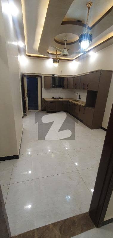 ناظم آباد 4 - بلاک سی ناظم آباد 4,ناظم آباد,کراچی میں 2 کمروں کا 5 مرلہ فلیٹ 1.4 کروڑ میں برائے فروخت۔