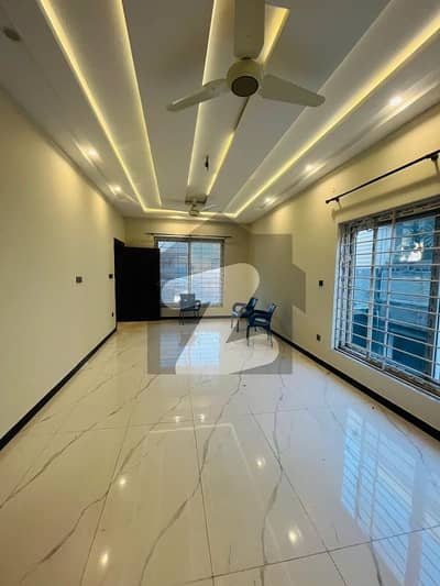 500 Sq Yds Ground Portion