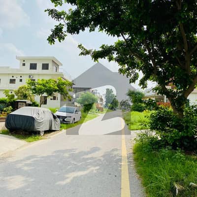 5 MARLA PLOT AVAILABLE FOR SALE IN CDA SECTOR D-12