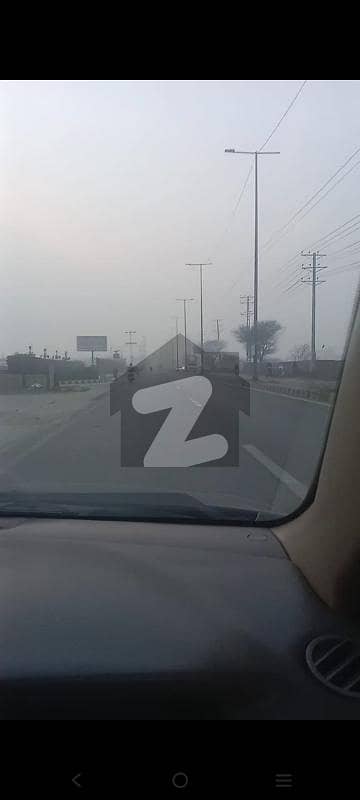 پائن ایونیو لاہور میں 8 کنال کمرشل پلاٹ 12.0 ارب میں برائے فروخت۔