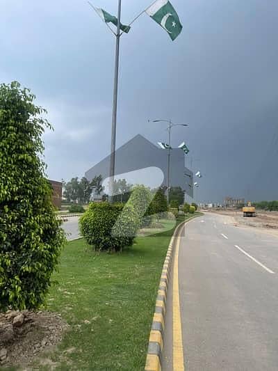 بحریہ ٹاؤن فیز 8 - بحریہ آرچرڈ بحریہ ٹاؤن فیز 8,بحریہ ٹاؤن راولپنڈی,راولپنڈی میں 5 مرلہ رہائشی پلاٹ 16.0 لاکھ میں برائے فروخت۔