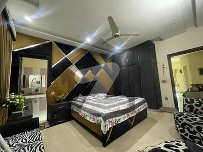 Ideal Living - 10 Marla Beautiful Bungalow With 5 Bedrooms For Sale In DHA Phase 5 K Block, Lahore