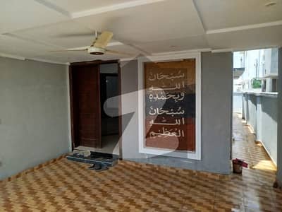 بحریہ آرچرڈ لاہور میں 5 کمروں کا 8 مرلہ مکان 2.4 کروڑ میں برائے فروخت۔