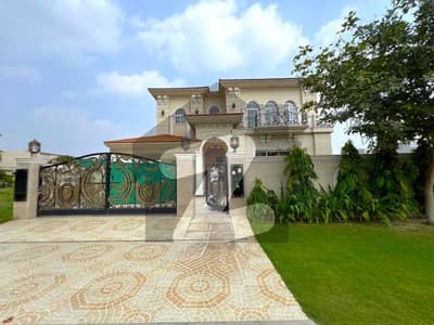 ڈی ایچ اے فیز 2 ڈیفنس (ڈی ایچ اے),لاہور میں 4 کمروں کا 10 مرلہ مکان 1.55 لاکھ میں کرایہ پر دستیاب ہے۔