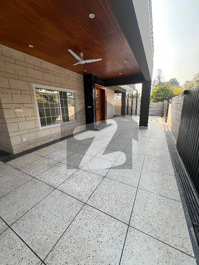 ای ۔ 7 اسلام آباد میں 2 کمروں کا 1 کنال زیریں پورشن 5.5 لاکھ میں کرایہ پر دستیاب ہے۔