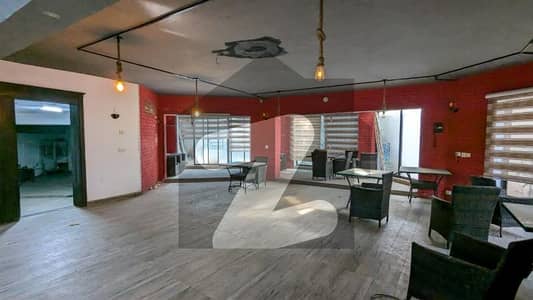 FOR RENT 22 Bedrooms Triple Storey Corner House For Commercial F_6/1