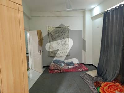 2 Bed Unfurnished Apartment For Rent