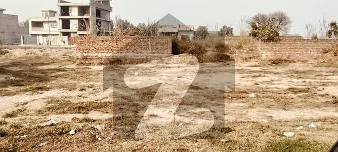 ایڈن گارڈن ایکسٹینشن ۔ بلاک ڈی ایڈن گارڈن ایکسٹینشن,ایڈن,لاہور میں 10 مرلہ رہائشی پلاٹ 75.0 لاکھ میں برائے فروخت۔