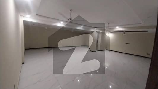 Commercial Office For Rent   In DHA Phase 2 Opposite Lignum Tower