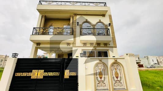 ڈی ایچ اے 11 رہبر فیز 2 ڈی ایچ اے 11 رہبر,لاہور میں 3 کمروں کا 5 مرلہ مکان 2.35 کروڑ میں برائے فروخت۔