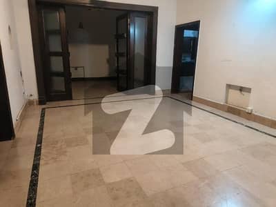 Ground floor 3 bed available for rent