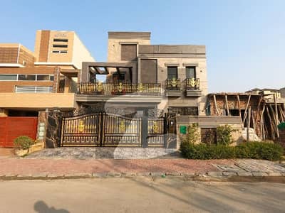 House For sale Is Readily Available In Prime Location Of Bahria Town - Overseas B
