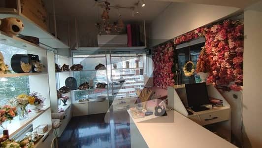 ایف ۔ 6 مرکز ایف ۔ 6,اسلام آباد میں 2 مرلہ دکان 3.0 لاکھ میں کرایہ پر دستیاب ہے۔