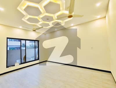 بحریہ گرینز۔ اوورسیز انکلیو بحریہ ٹاؤن فیز 8,بحریہ ٹاؤن راولپنڈی,راولپنڈی میں 3 کمروں کا 10 مرلہ بالائی پورشن 65.0 ہزار میں کرایہ پر دستیاب ہے۔