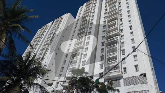 کلفٹن ۔ بلاک 8 کلفٹن,کراچی میں 3 کمروں کا 11 مرلہ فلیٹ 2.4 لاکھ میں کرایہ پر دستیاب ہے۔