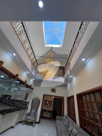 بحریہ ٹاؤن فیز 8 بحریہ ٹاؤن راولپنڈی,راولپنڈی میں 6 کمروں کا 4 کنال مکان 29.0 کروڑ میں برائے فروخت۔