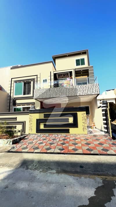 بی ۔ 17 اسلام آباد میں 4 کمروں کا 10 مرلہ مکان 5.0 کروڑ میں برائے فروخت۔