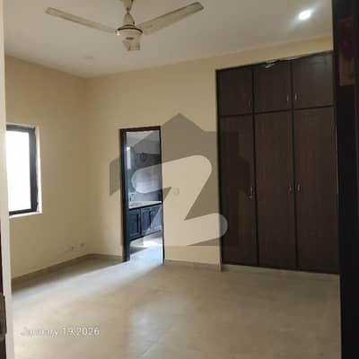 G14/4 60x100 Ground Portion Available For Rent