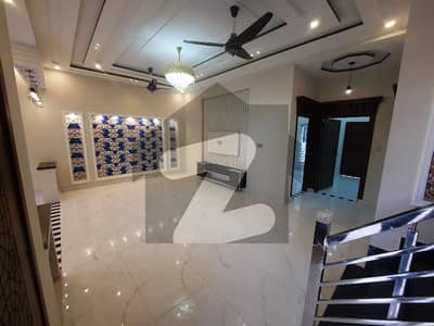 سٹی ہاؤسنگ سکیم جہلم میں 4 کمروں کا 5 مرلہ مکان 1.58 کروڑ میں برائے فروخت۔