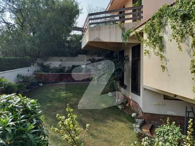 700 Yard Bungalow Available For Rent In Phase 5