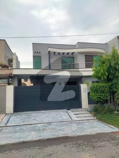 13 Marla House In Dha Phase 8 Ex Air Avenue