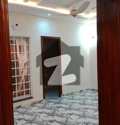 بحریہ ٹاؤن ۔ اوورسیز سی بحریہ ٹاؤن اوورسیز انکلیو,بحریہ ٹاؤن,لاہور میں 3 کمروں کا 5 مرلہ مکان 2.36 کروڑ میں برائے فروخت۔