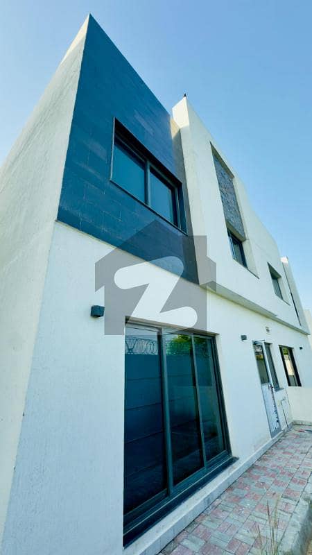 ایٹین کشمیر ہائی وے,اسلام آباد میں 1 کنال مکان 14.32 کروڑ میں برائے فروخت۔ ایٹین کشمیر ہائی وے,اسلام آباد میں 1 کنال مکان 14.32 کروڑ میں برائے فروخت۔