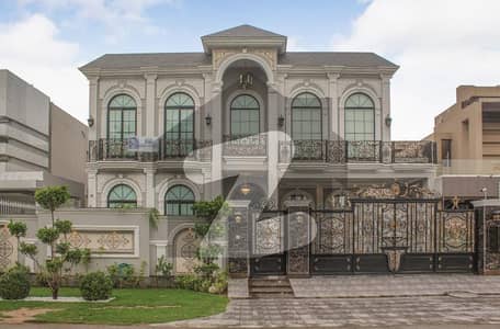 ڈی ایچ اے فیز 6 ڈیفنس (ڈی ایچ اے),لاہور میں 6 کمروں کا 1 کنال مکان 17.5 کروڑ میں برائے فروخت۔