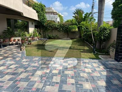 ڈی ایچ اے فیز 3 - بلاک ایکس فیز 3,ڈیفنس (ڈی ایچ اے),لاہور میں 4 کمروں کا 1 کنال مکان 2.25 لاکھ میں کرایہ پر دستیاب ہے۔