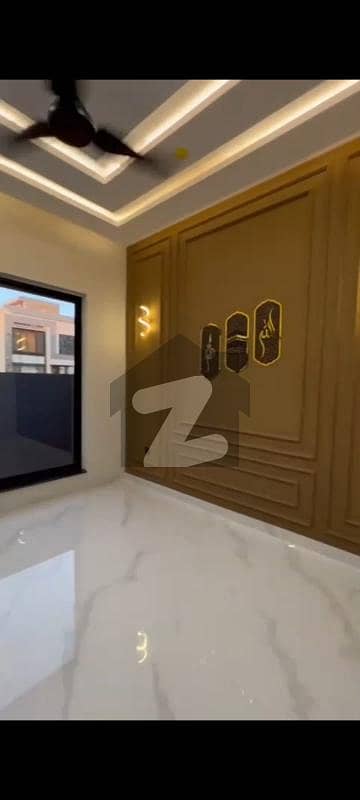 5-Marla Modern Luxury House for Sale in DHA Phase 9 Town B Block Lahore Designer-Designed with 3 Bedrooms, Attached Baths, Modern Kitchen & Car Garage Demand 330 Lac (Negotiable) Easy Deal with Motivated Seller