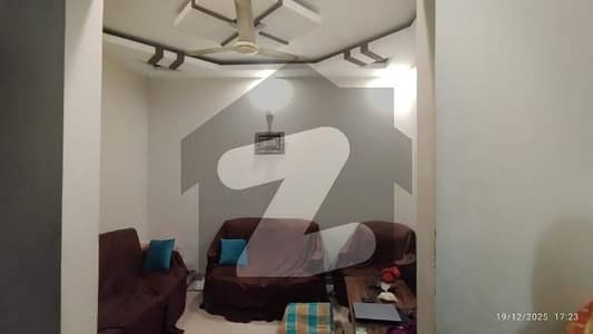 1st floor Portions For Sale GULSHAN-E-IQBAL BLOCK 4A Nearest Abul asfahani Road.