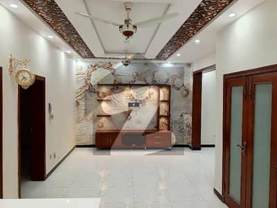 7 Marla Brand New Ground Portion For Rent