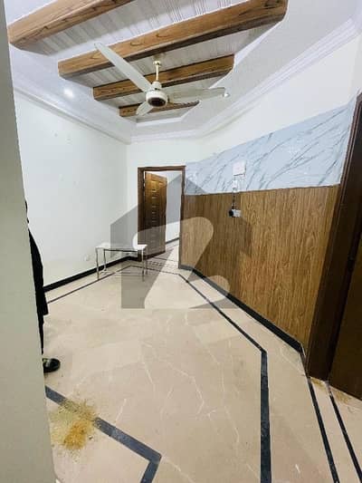 Golden Tulip Top City 1 - Kanwar Moiz Block 953 Square Feet Flat Up For sale