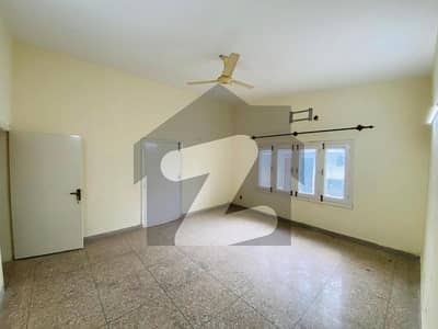 FOR RENT 666 Sq Yard Livable Double Storey House Only Foreigner F_7/4